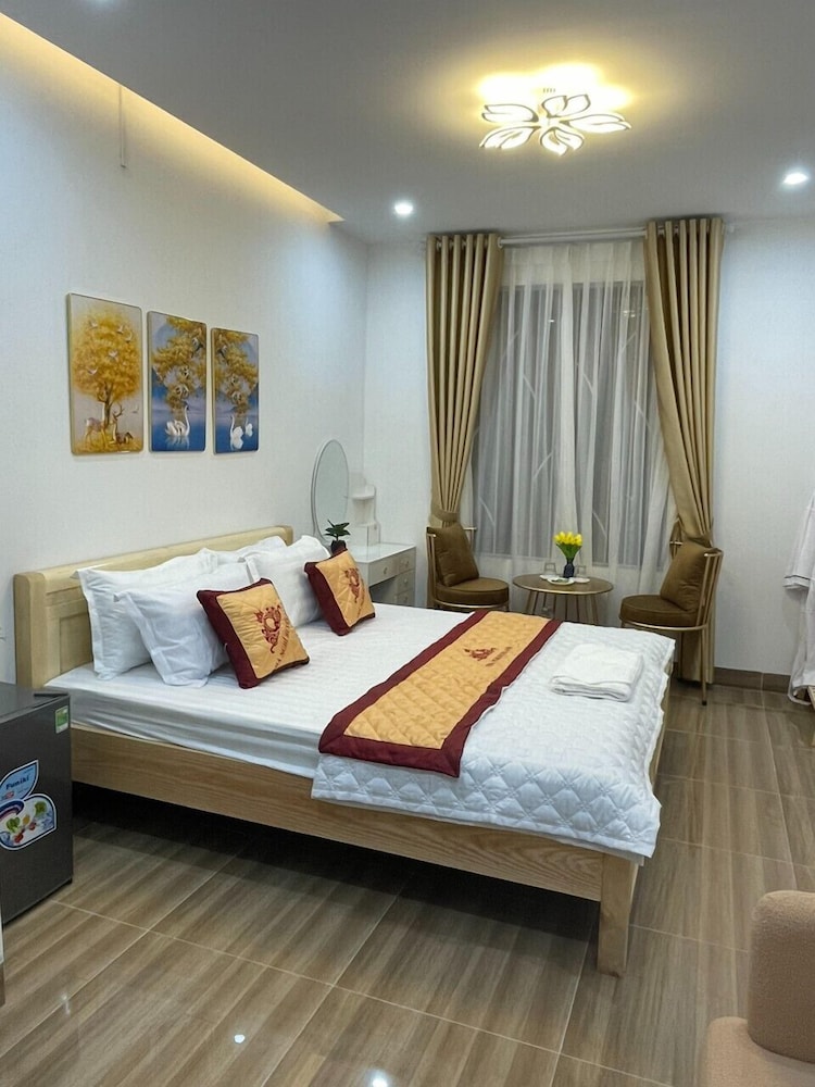 Nhà Nghỉ Huyền Anh