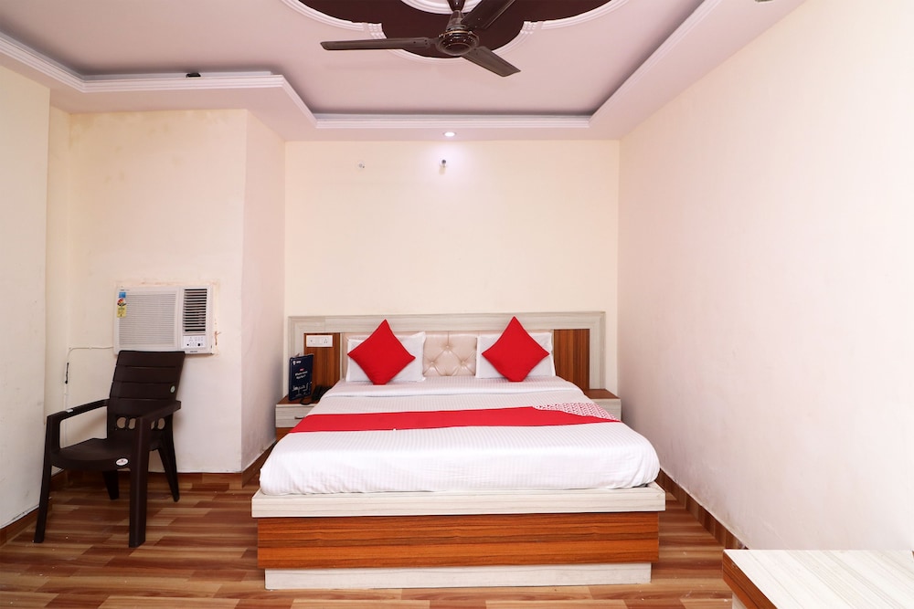 OYO 28331 Hotel Keshav-a Unit Of Ghaziabad Inn