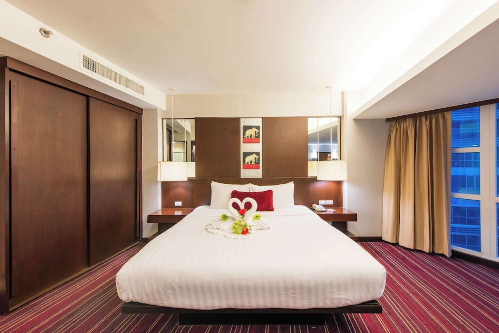 Ambassador Bangkok Hotel