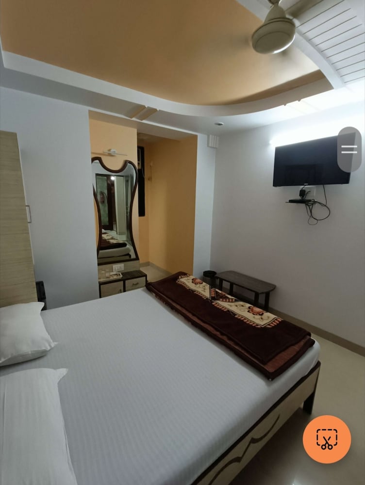 OYO 3552 Hotel Broadway