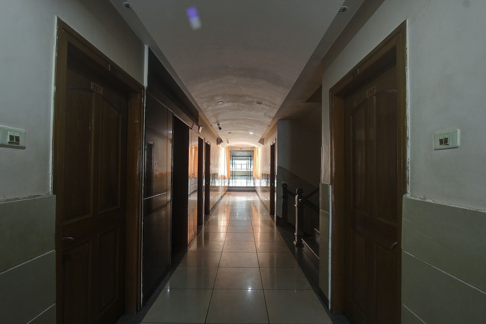 Hotel Rajsangam International