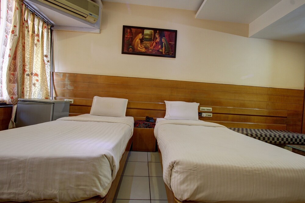 Hotel Rajsangam International