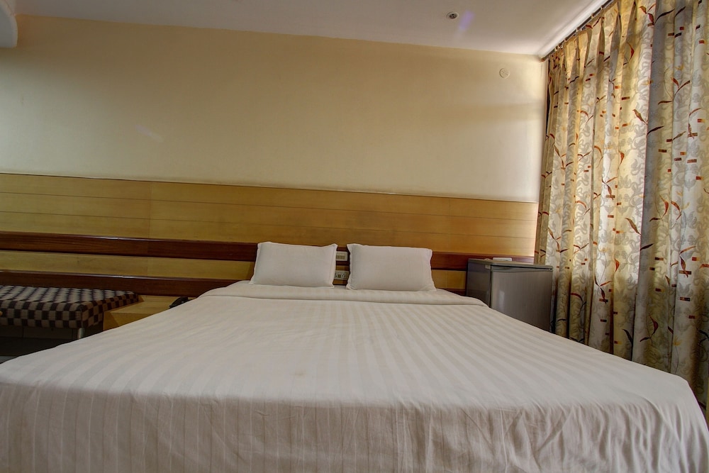 Hotel Rajsangam International