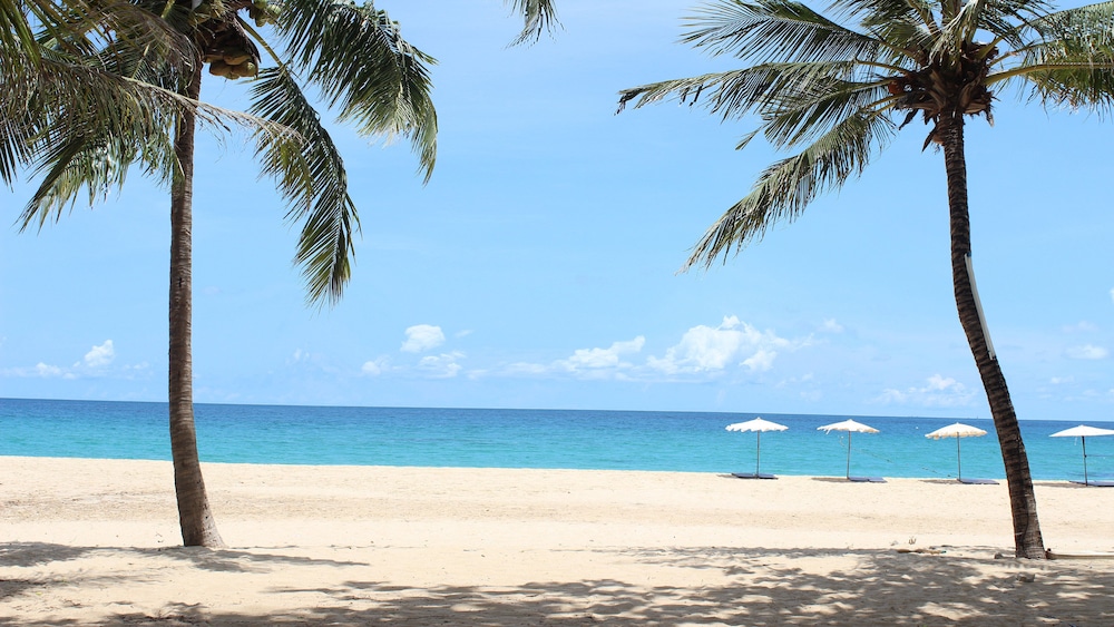 Holiday Inn Resort Phuket Surin Beach by IHG
