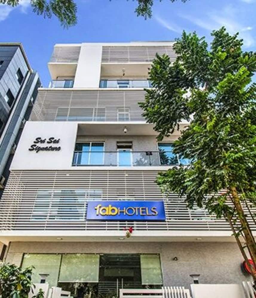  FabHotel Pearl City