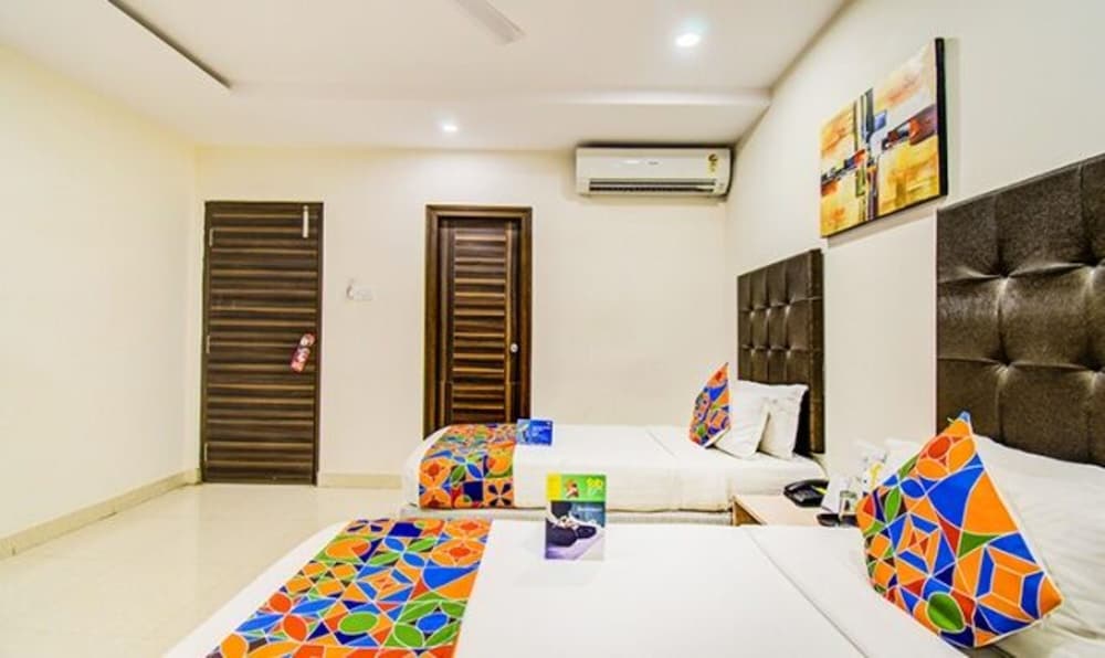  FabHotel Pearl City
