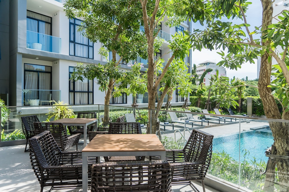 Arden Hotel and Residence