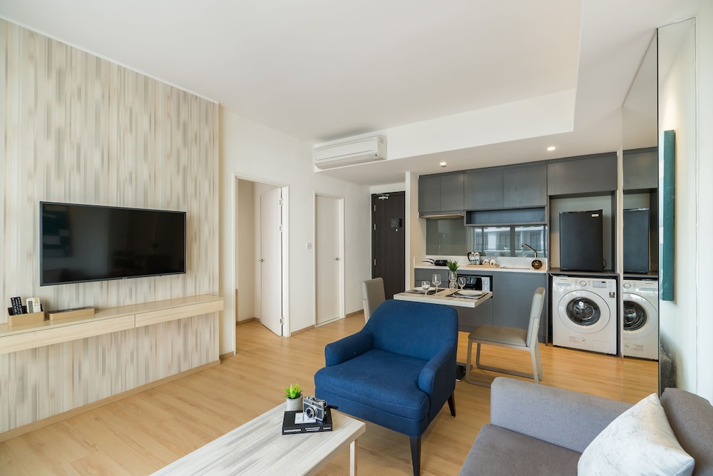 Arden Hotel and Residence
