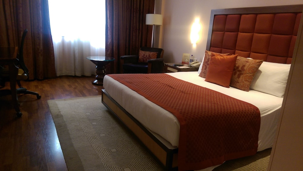 Vivanta Bengaluru, Residency Road