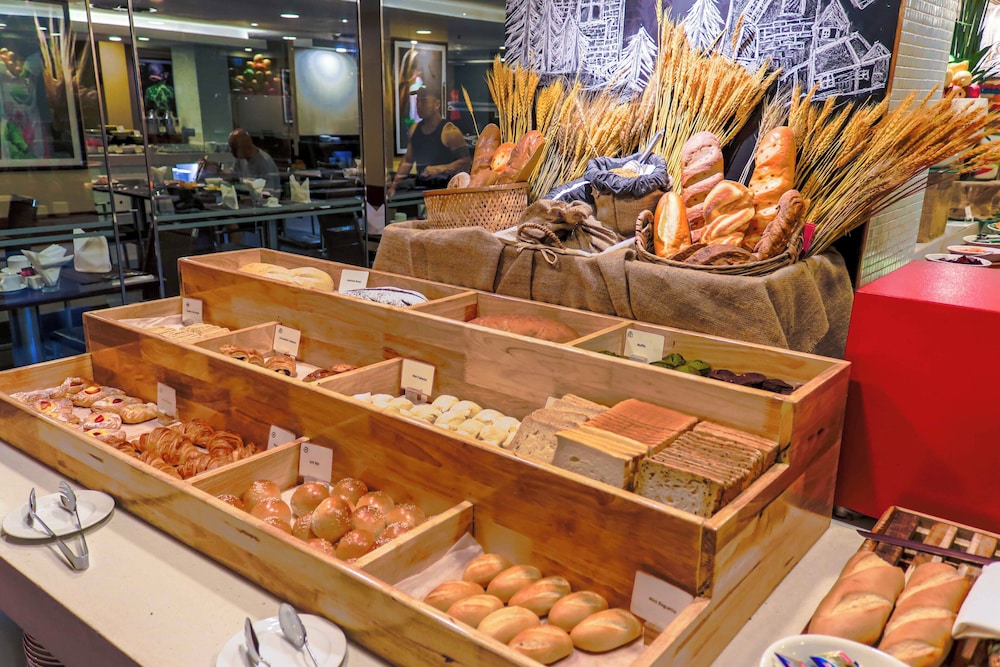 Eastin Grand Hotel Saigon