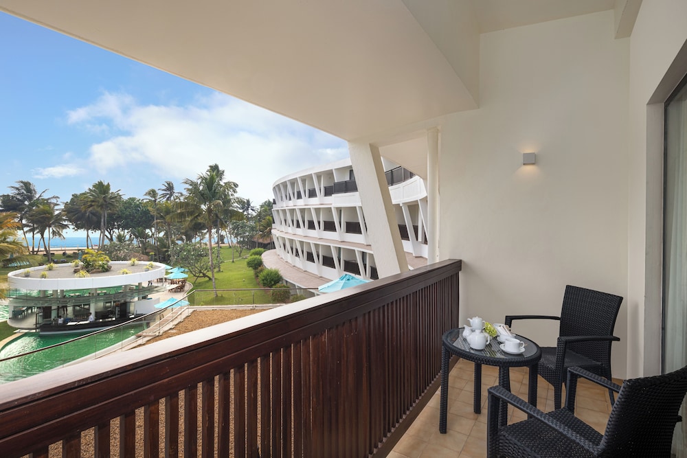 Eden Resort & Spa