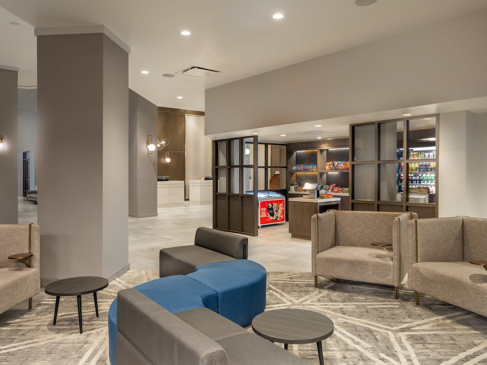Crowne Plaza College Park - Washington DC by IHG