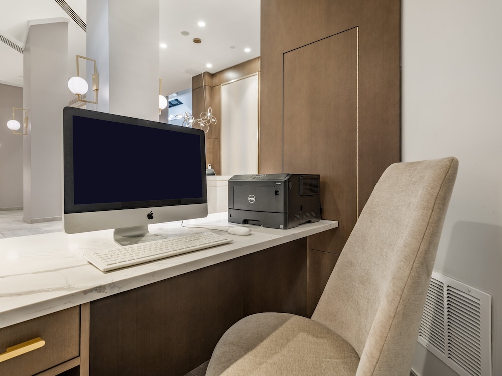 Crowne Plaza College Park - Washington DC by IHG
