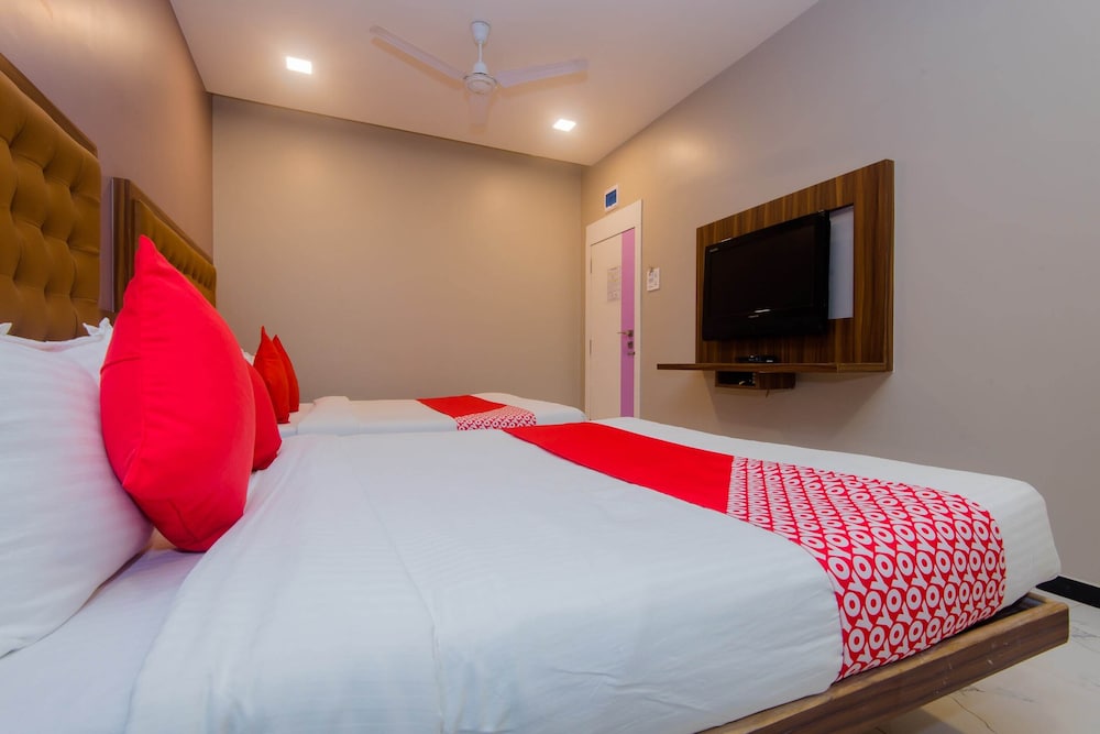 Hotel O Blue Pearl Residency Near Chhatrapati Shivaji International Airport