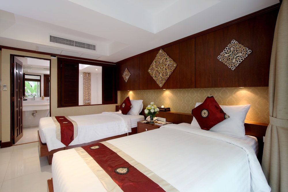 Rayaburi Hotel Patong