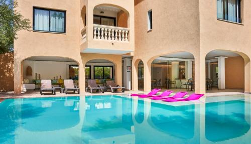 Apartamentos Sinfony