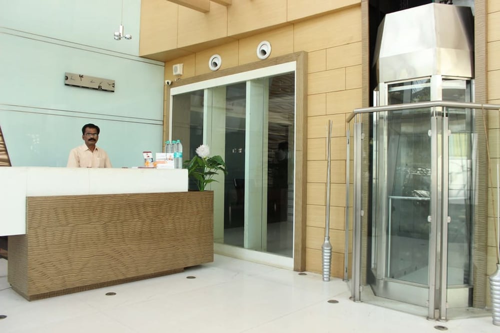 Hotel Om Sai International