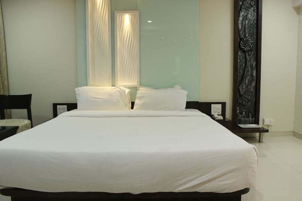 Hotel Om Sai International