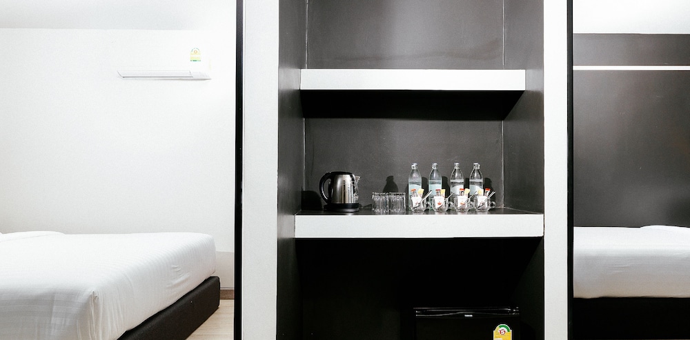 Prime Town - Posh & Port Hotel Phuket