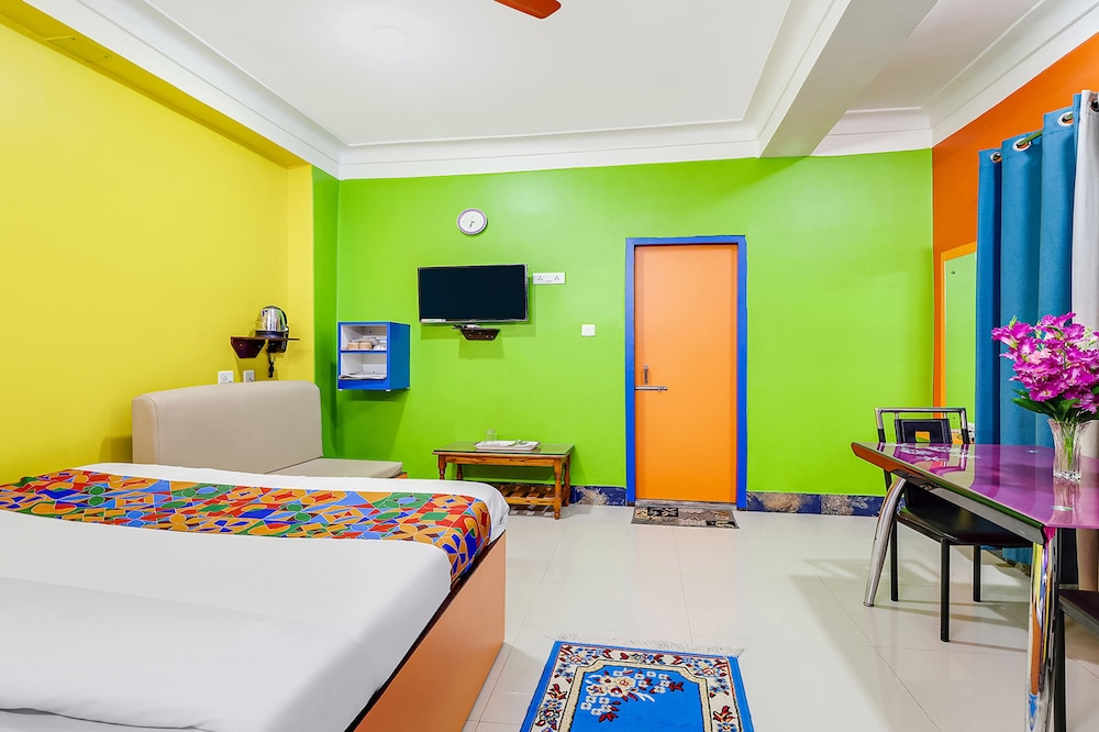 FabHotel Relax