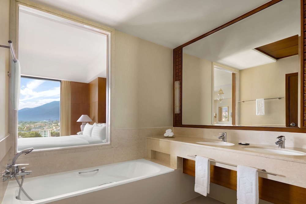 Shangri-La Chiang Mai