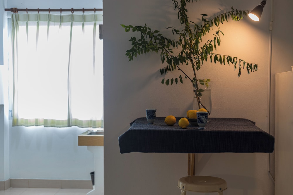 Collection O Howard Square Boutique Hotel