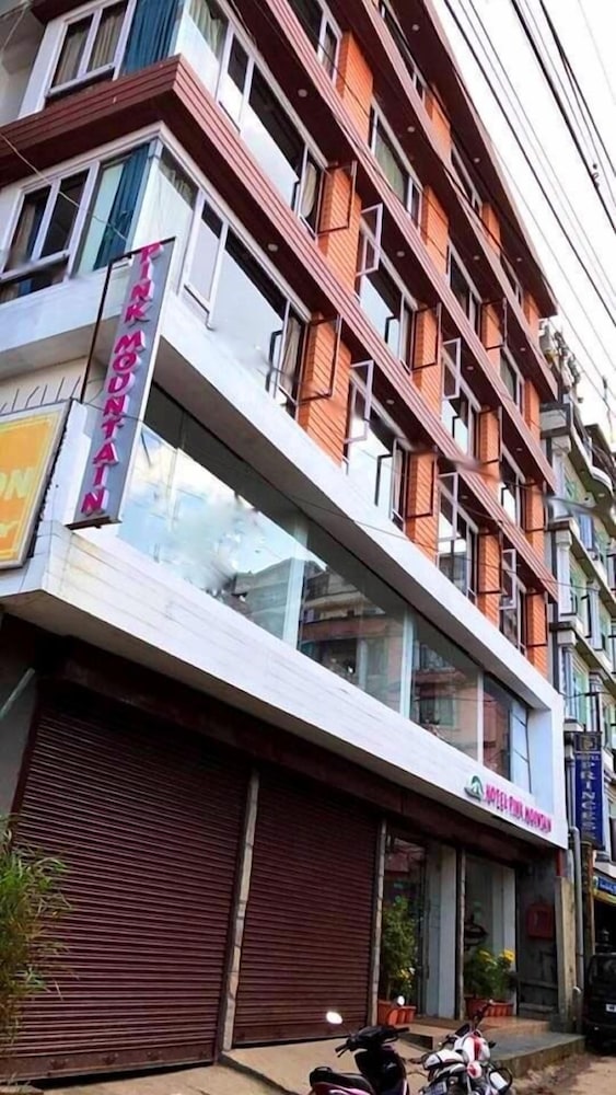 JAIN GROUP HOTEL PINK MOUNTAIN (5 min walking from Mall Road )