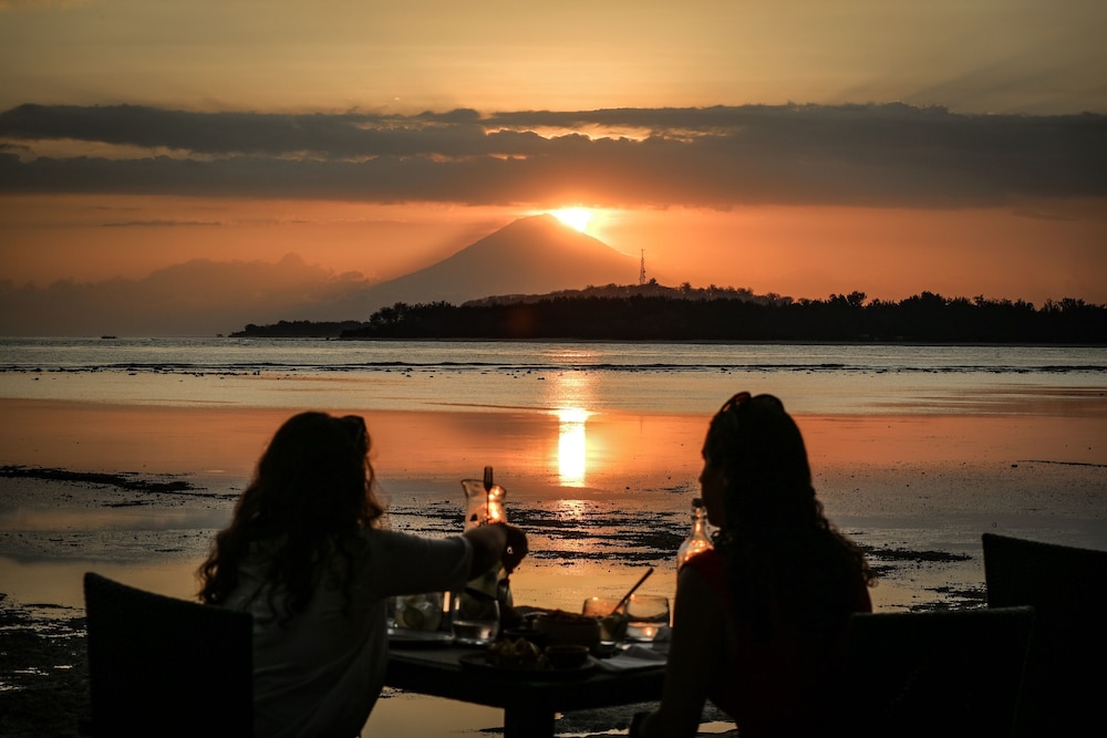 PinkCoco Gili Air - Constant Surprises & for Cool Adults Only