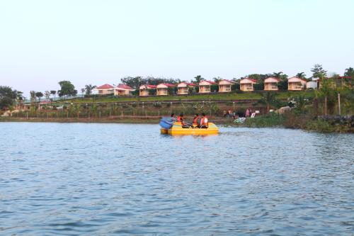 Savana Lake Resort