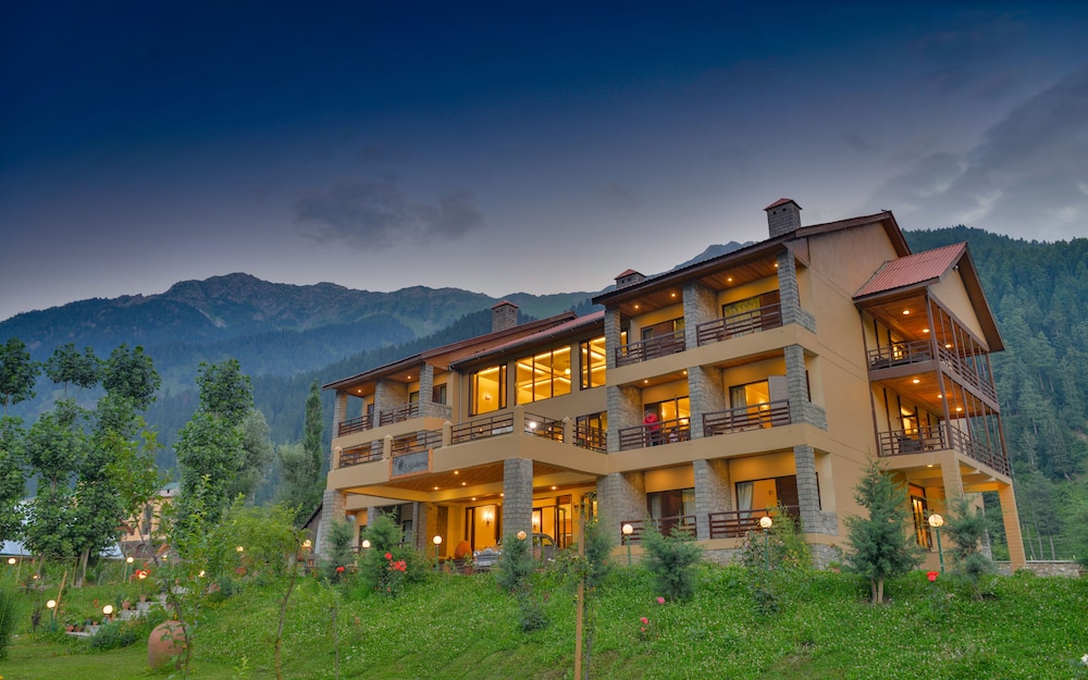 Hotel Rah Villas
