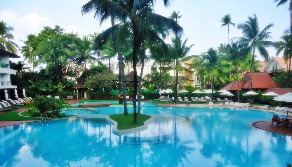 Patong Beach Hotel