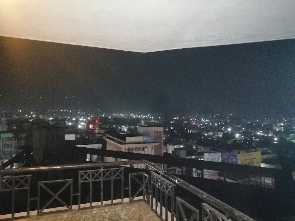 Hotel Maharaja Regency