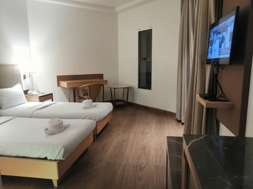Hotel Maharaja Regency