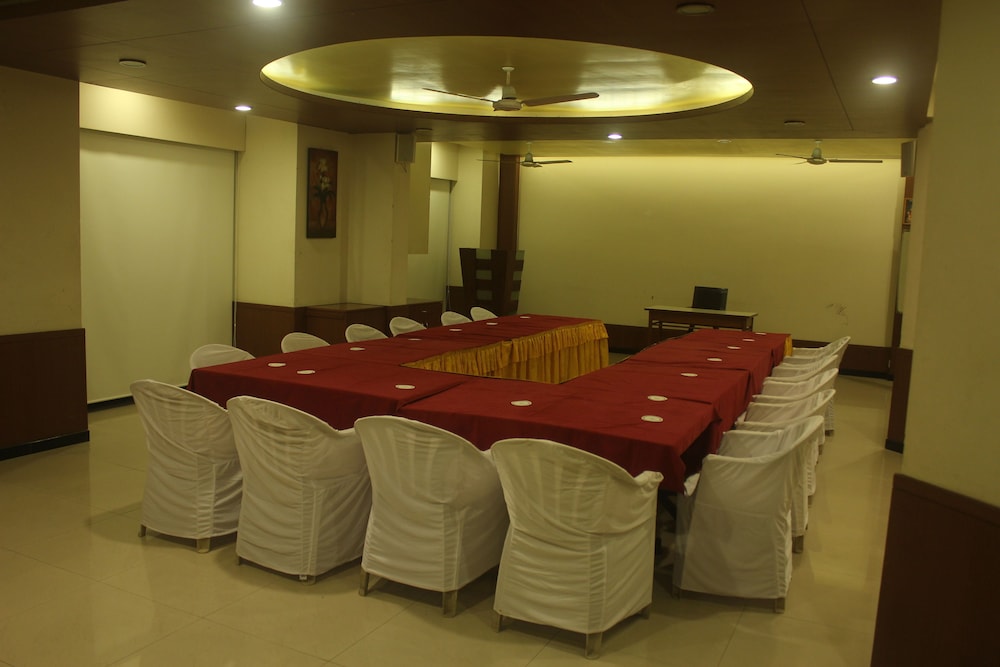 Hotel Maharaja Regency