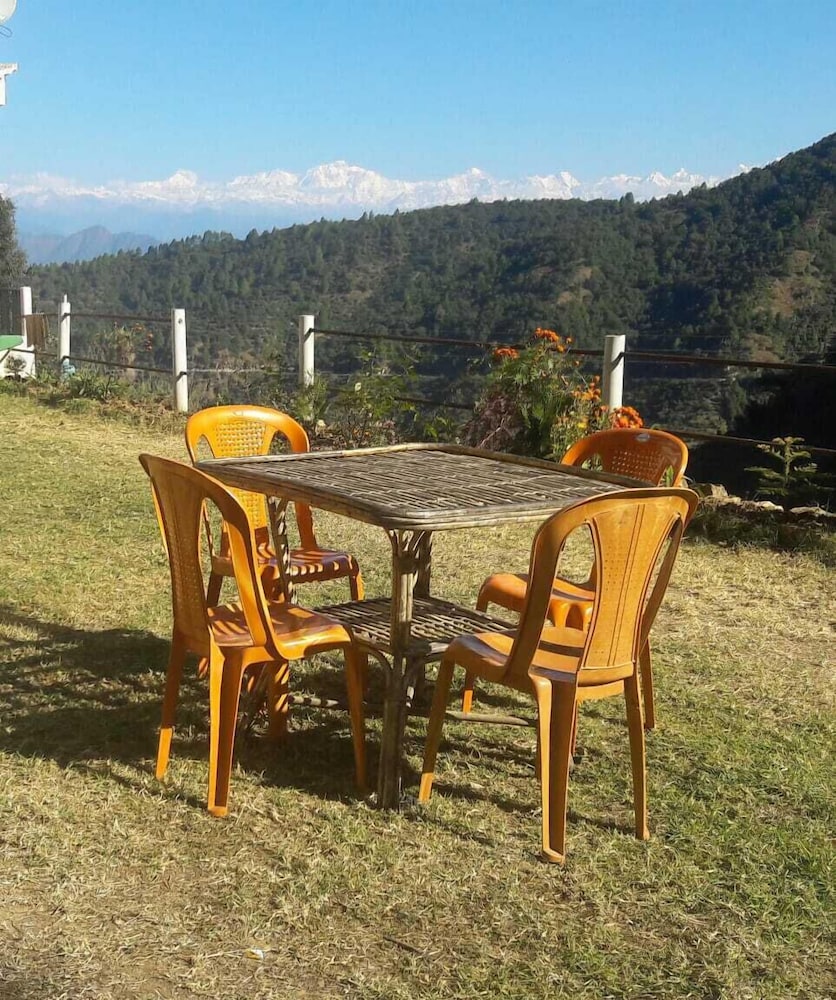 Hotel Taj Himalaya khirsu