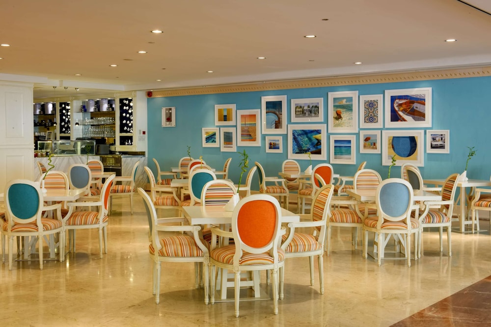 Coral Beach Resort - Sharjah