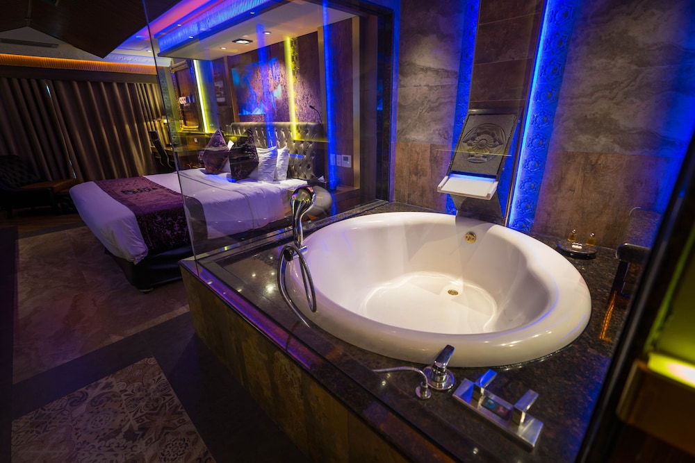 ABC Hotel
