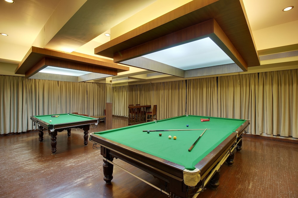 Holiday Resort & Spa (A Unit of S. Poddar Group)