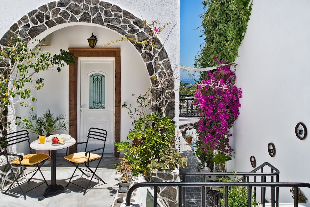 Galatia Villas Hotel
