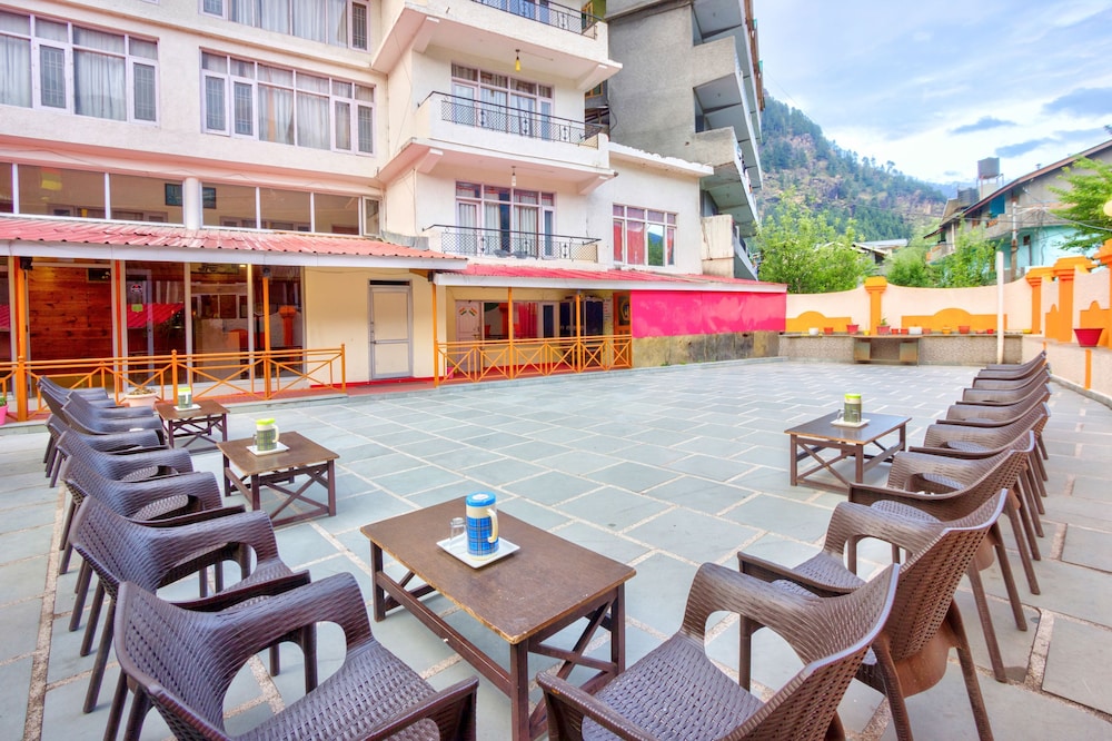 Hotel Monarch Residency