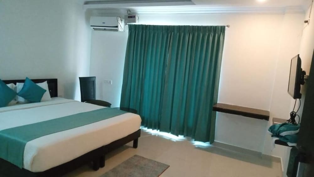 OYO 9059 Airport Residency