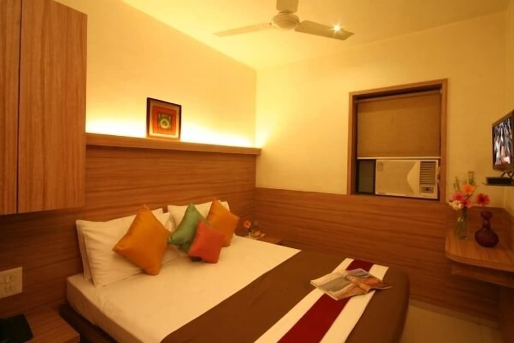 Hotel Ratna Palace Residency