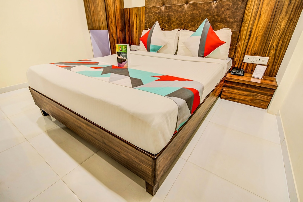 FabHotel Garden Park Kurla