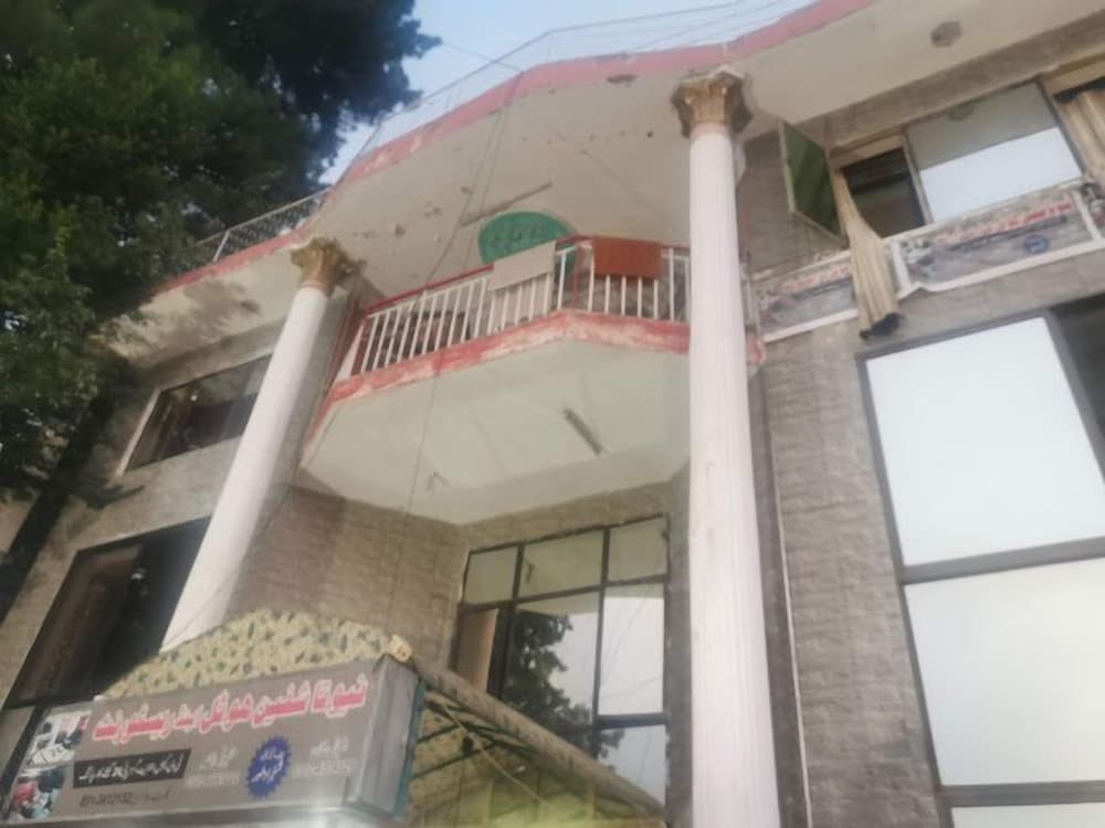 Tashfeen Hotel Murree