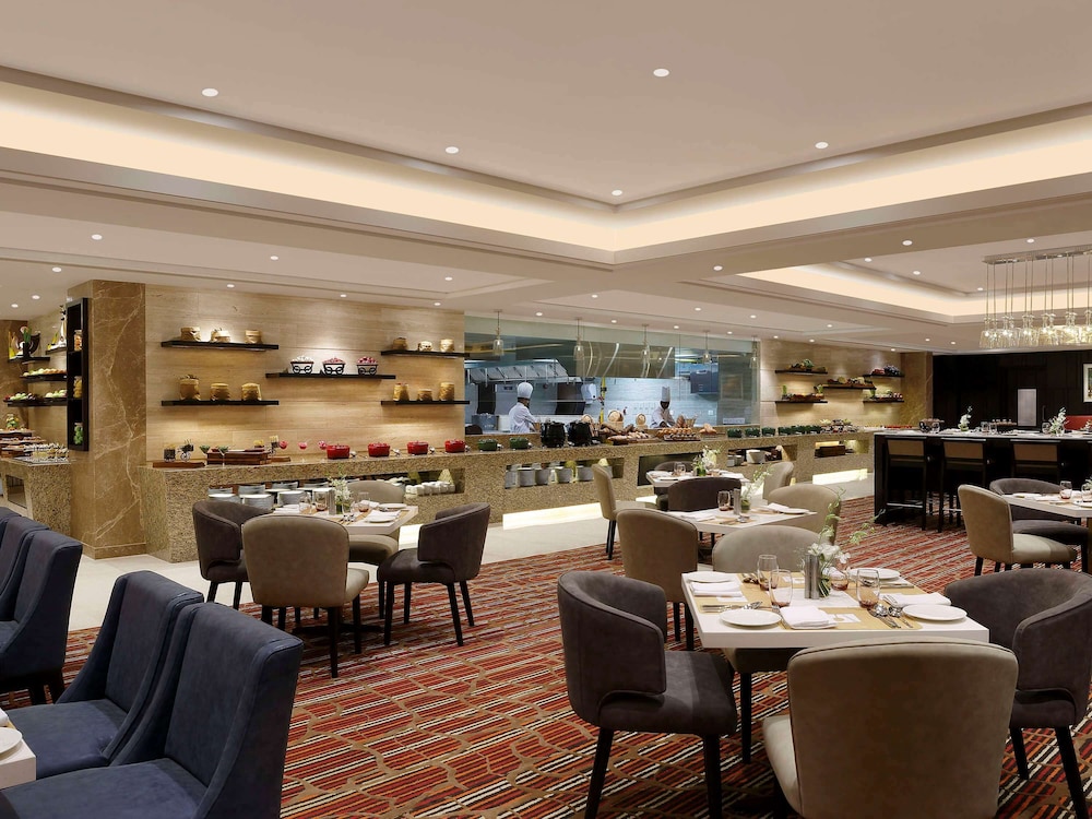 Novotel Lucknow Gomti Nagar Hotel