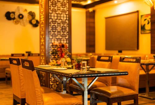 HOTEL ROYAL PALACE SAGAR