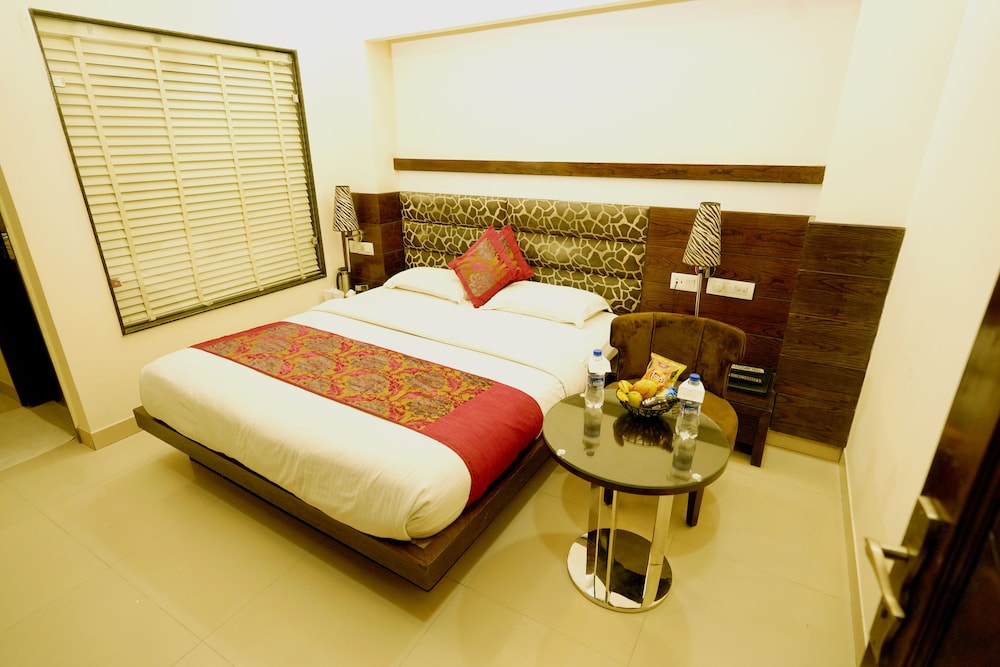 Hotel Singh Empire Dx
