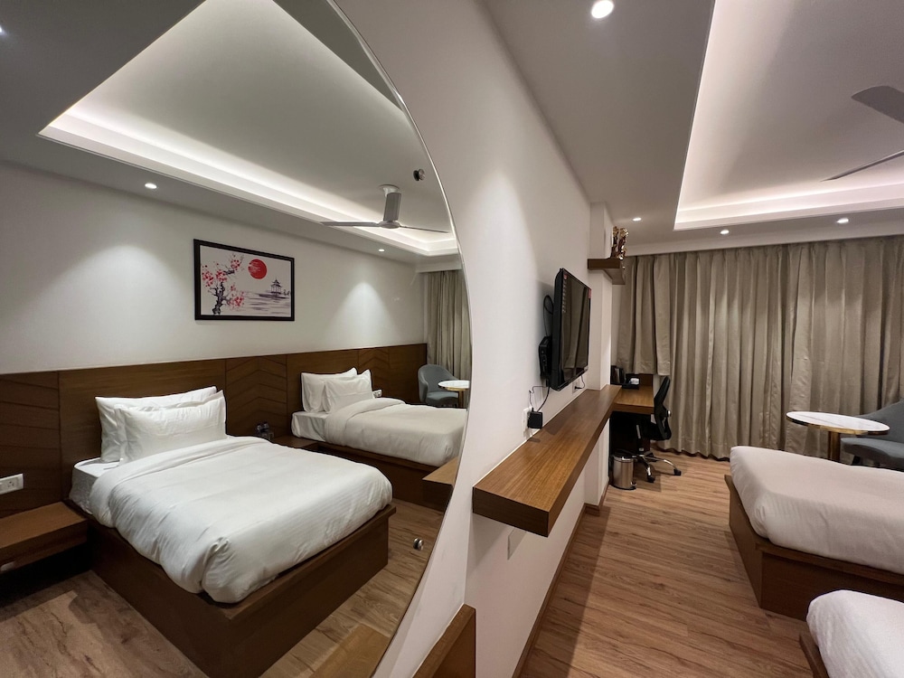 Nikko Premier -Near Medanta Hospital