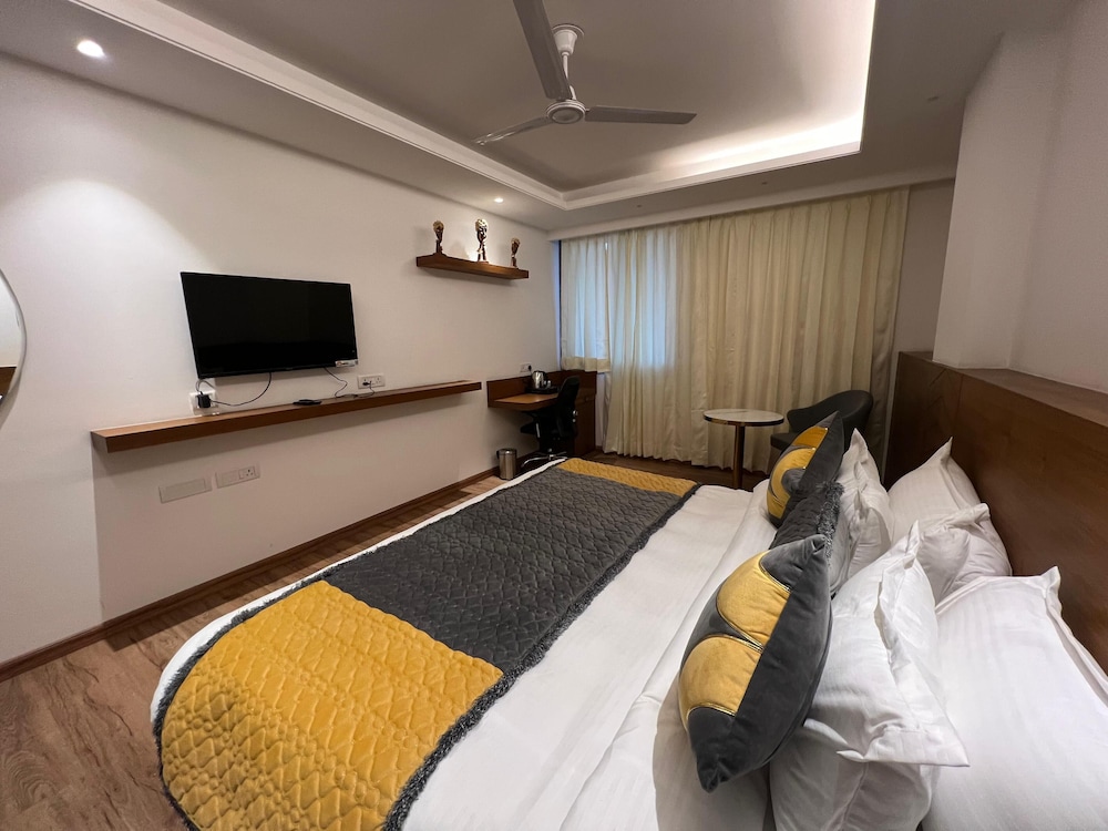 Nikko Premier -Near Medanta Hospital