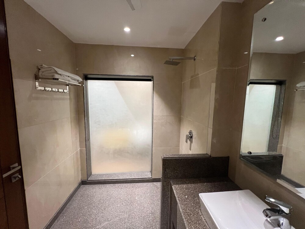 Nikko Premier -Near Medanta Hospital